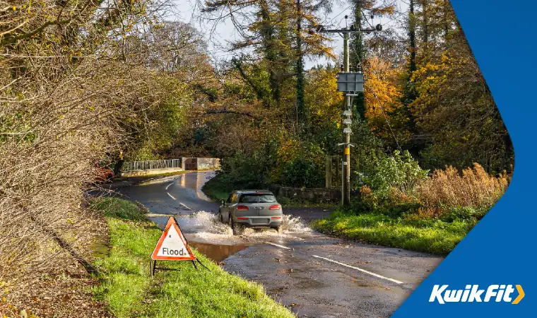 flood water road signs